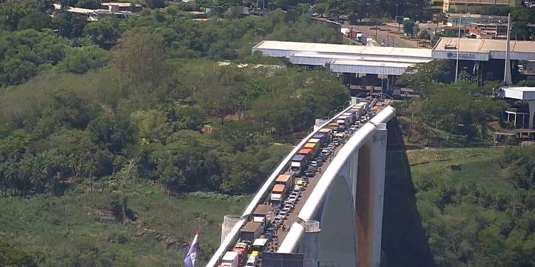 Anuncian cierres parciales en el Puente de la Amistad por reparaciones