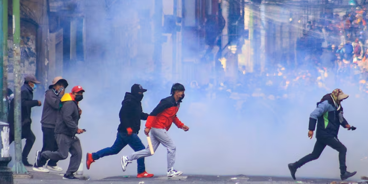 Saqueos y destrozos en protestas en Bolivia