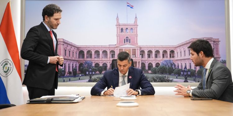 Gobierno reglamenta programa nacional para proteger a la niñez contra el abuso sexual
