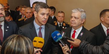 Gobierno no descarta reconsiderar suspensión de proceso de admisión de aspirantes a policías
