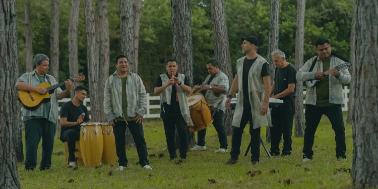 El grupo argentino Tinku Marka proyecta una gira por Paraguay con su fusión de ritmos latinoamericanos