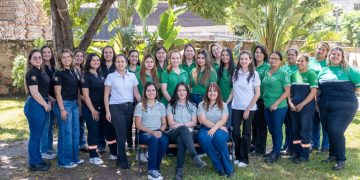 Envaco es reconocida entre los mejores lugares para trabajar para mujeres