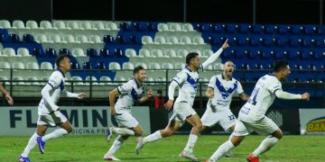 Ameliano vence sobre el final a Recoleta FC