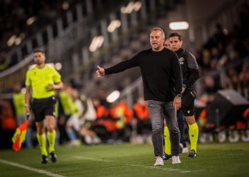 El Barcelona llega a un acuerdo para renovar el contrato del entrenador Flick hasta 2028