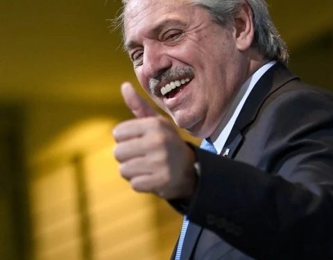 Argentina: anulan procesamiento del expresidente Alberto Fernández