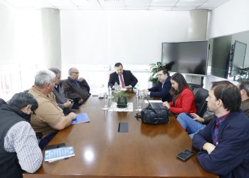Inician debate para el reajuste del salario mínimo y analizan cambios en el sistema de cálculos