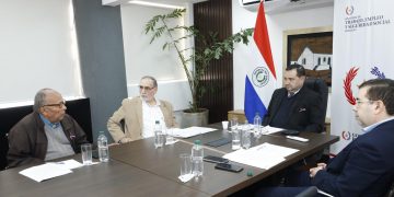 Conasam continúa debate sobre reajuste del salario mínimo