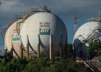 Lula relanza perforaciones de gas y petróleo en la Amazonía