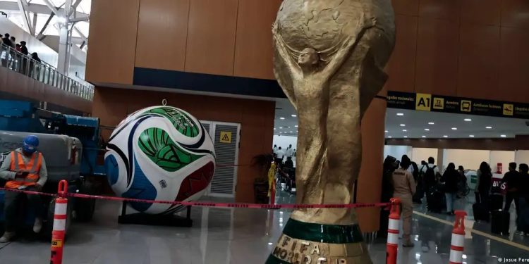 Refuerzan medidas sanitarias por ébola de cara al Mundial 2026
