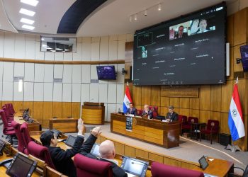 Recomiendan fusionar área de repatriados con Cancillería
