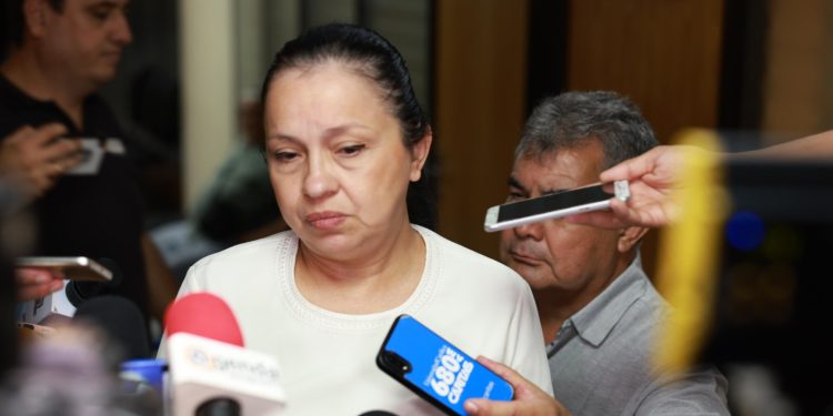 Senadora califica de «ridícula» la auditoría de máquinas y afirma que el software no es seguro