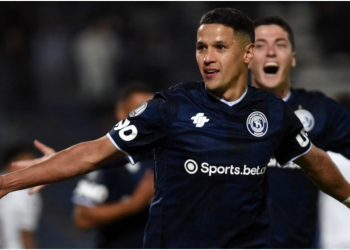 Alex Arce anota en el empate y clasificación de Independiente Rivadavia a 8vos de la Libertadores