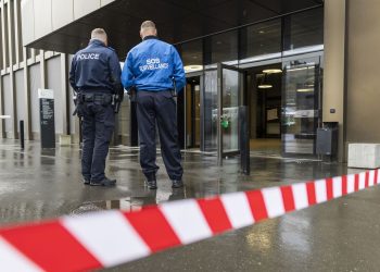 Al grito de «Alá es grande», hombre apuñaló a tres personas en Suiza