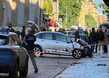 Ocho personas resultan heridas tras atropello masivo en Italia