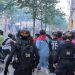 Graves destrozos, un fallecido y más de 700 detenidos por disturbios en París