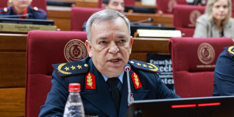 Senado aprueba por unanimidad el ascenso del comandante César Silguero Lobos