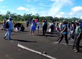 Bloquearon aeropuerto para impedir posible detención de Evo Morales