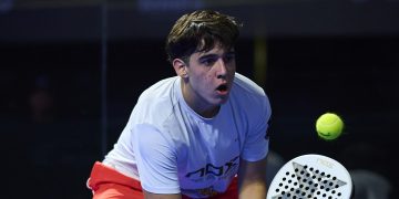 Facu Dehnike apunta al top 100 tras su paso por Asunción