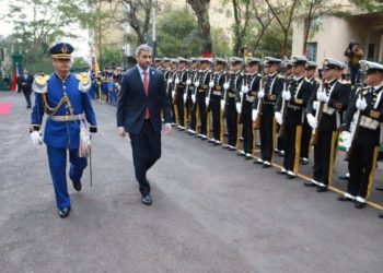 Mario Abdo pidió rever suspensión del desfile patrio: «es un reconocimiento al patriotismo»