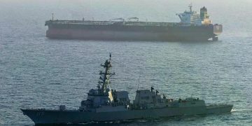 Irán amenazó con atacar «cualquier nave» que «intente acercarse al Ormuz»