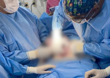 Médicos de Villa Elisa extraen con éxito un mioma de casi cuatro kilos a una paciente