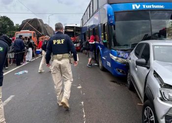 Buses con hinchas de Cerro Porteño protagonizan accidente múltiple en Foz de Iguazú