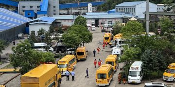 Tragedia en China: una explosión en una mina de carbón deja al menos 90 muertos y varios desaparecidos