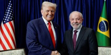 Lula y Trump se reúnen en Washington para abordar tensiones comerciales y la seguridad regional