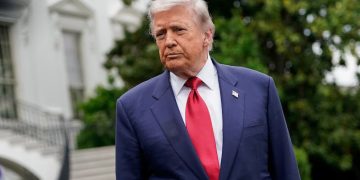 Trump rechaza propuesta de paz de Irán y promete una victoria total en el conflicto