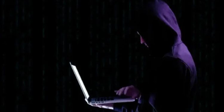 Dinatran alerta sobre estafas: circulan falsas multas para robar datos