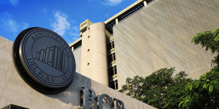 El Banco Central mantiene la tasa de interés en 5,50% ante el fuerte dinamismo económico local