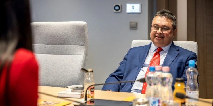 Leite detalla los motivos por los que no prosperó la nueva ruta aérea a Miami