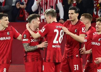 Friburgo remonta ante el Braga y alcanza su primera final europea