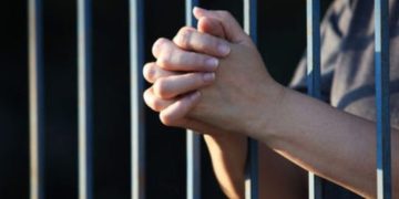 Indemnizarán con más de Gs. 800 millones a profesora encarcelada erróneamente