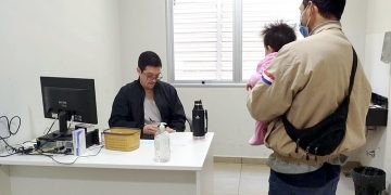 Pediatras rechazan proyecto que fija límite de atención hasta los 14 años