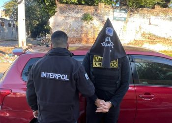 Capturan en barrio San Pablo a hombre con orden de detención internacional