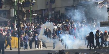 Congreso boliviano da luz verde al accionar militar durante protestas
