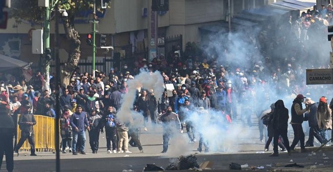 Congreso boliviano da luz verde al accionar militar durante protestas