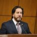 Senador acusa de «blanqueamiento» al contralor general y exige juicio político