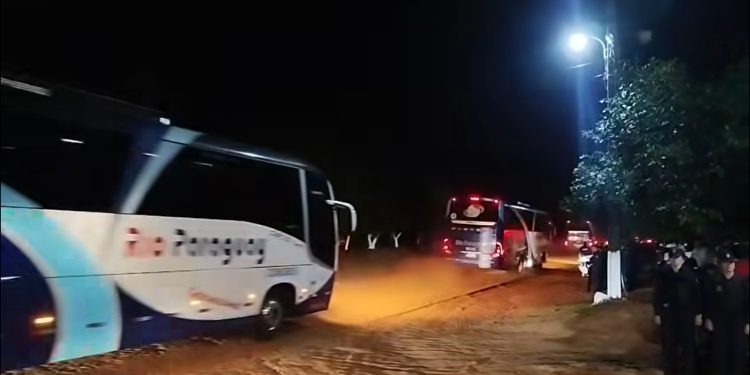 Trasladan a 56 reclusas desde la cárcel de Misiones a Emboscada
