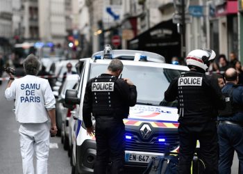 Francia: detienen a padre de familia acusado de abusar a los amigos menores de sus hijos