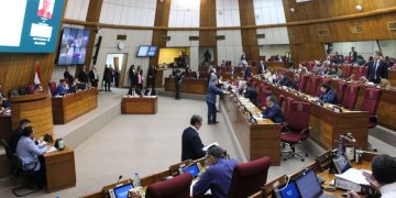 Diputados aprueba en general ley anti «mafia de los pagarés»