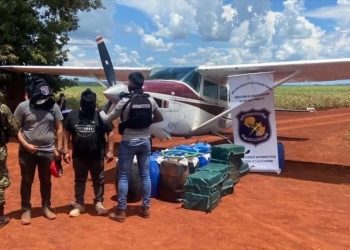 Piloto boliviano y copiloto peruano reciben condenas por narcotráfico internacional
