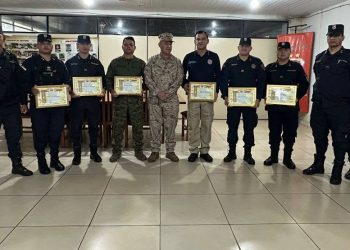 Reconocen a policías por exitoso operativo de rescate de rehén en Concepción