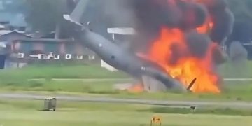 Cinco tripulantes fallecen tras accidente de avión militar en India