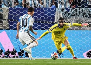 Goleada de Argentina, hat trick y nuevo récord para Messi