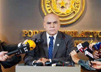 «Bachi» Núñez responde a versiones sobre supuesto lobby para que actual contralor siga en el cargo