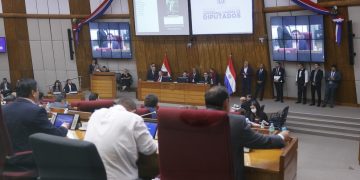 Diputados presentan proyecto que prohíbe permanencia de menores en eventos nocturnos desde las 02:00