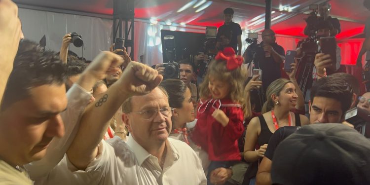 Camilo Pérez gana la interna y es el candidato de la Lista 1 para la intendencia de Asunción