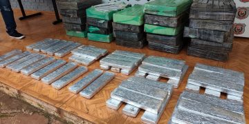 Incautan camión con droga rumbo a Brasil; detenido alegó desconocer el contenido